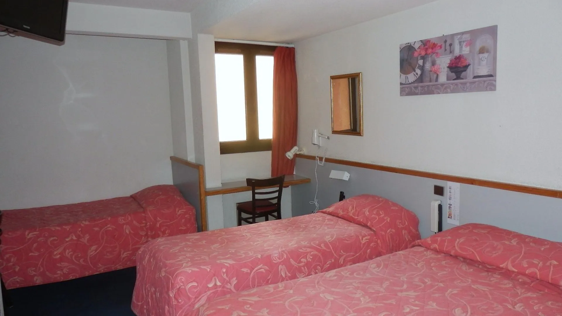 Hotel De Paris Lourdes