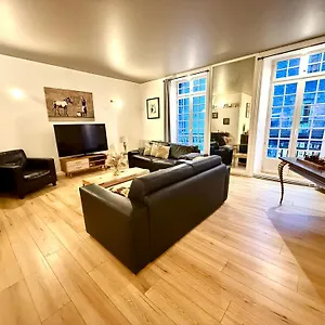Apartment Duplex'po Dinan