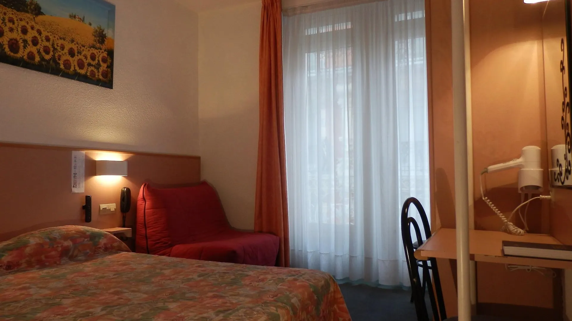 Hotel De Paris Lourdes