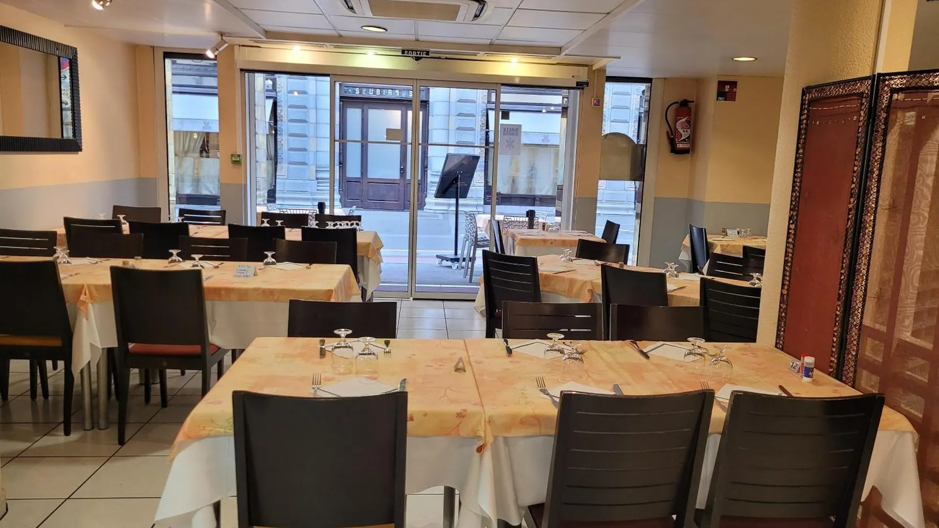 Hotel De Paris Lourdes