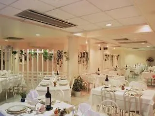Hotel De Paris Lourdes